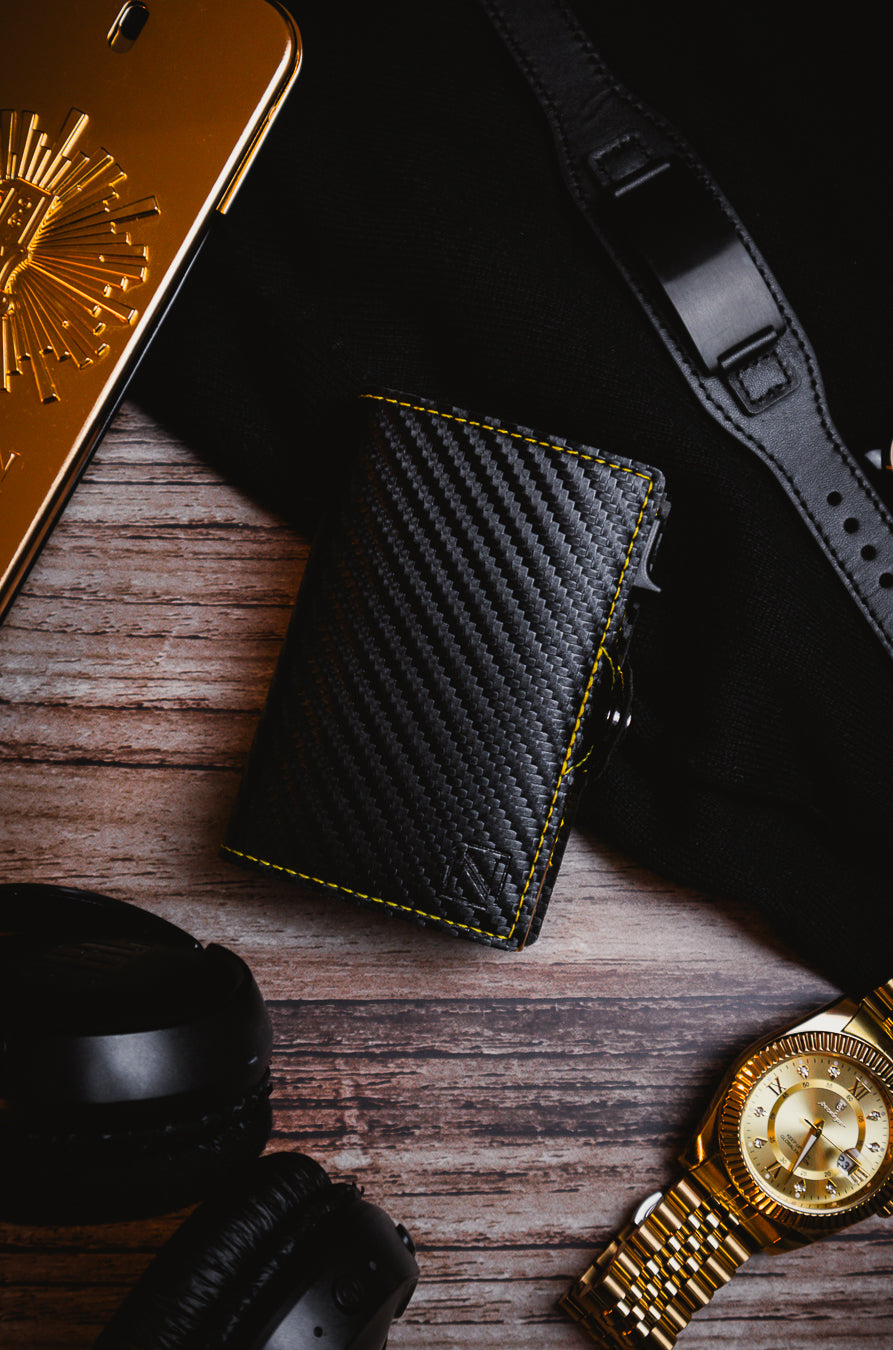 BILLETERA CARBON FIBER YELLOW (BHA04)